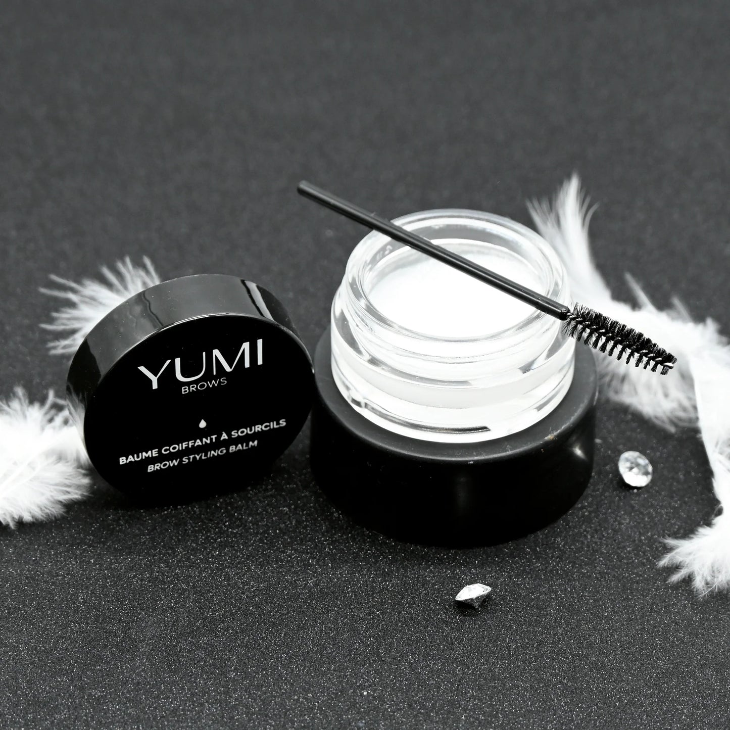 Bálsamo de peinado Yumi para cejas