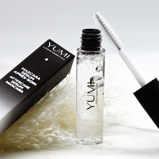 Máscara de pestañas con sérum de cuidado posterior Yumi