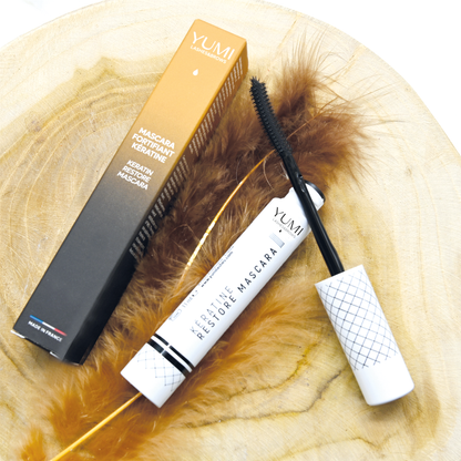 Máscara de pestañas Yumi Keratin para cuidado y volumen